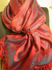 Шелковый шарф бардовый с серым переливом-